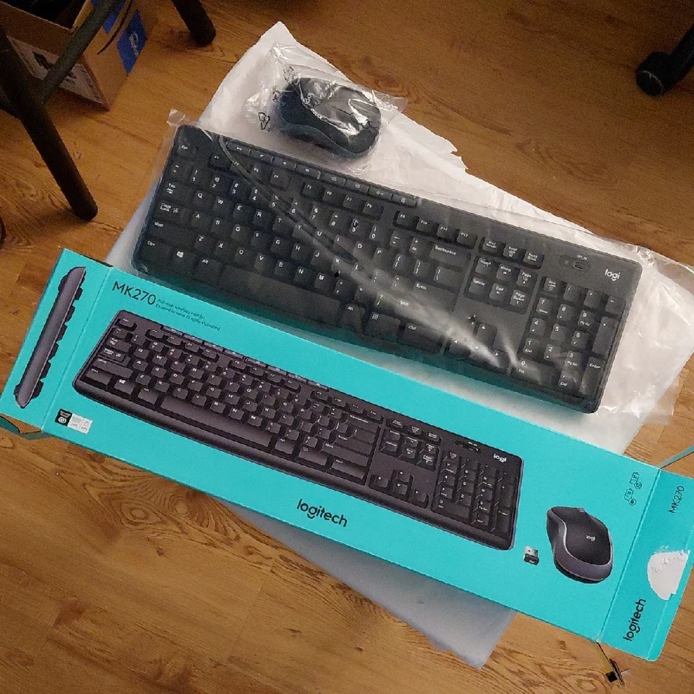 Logitech MK270 Wireless Keyboard and Mouse Combo - Black